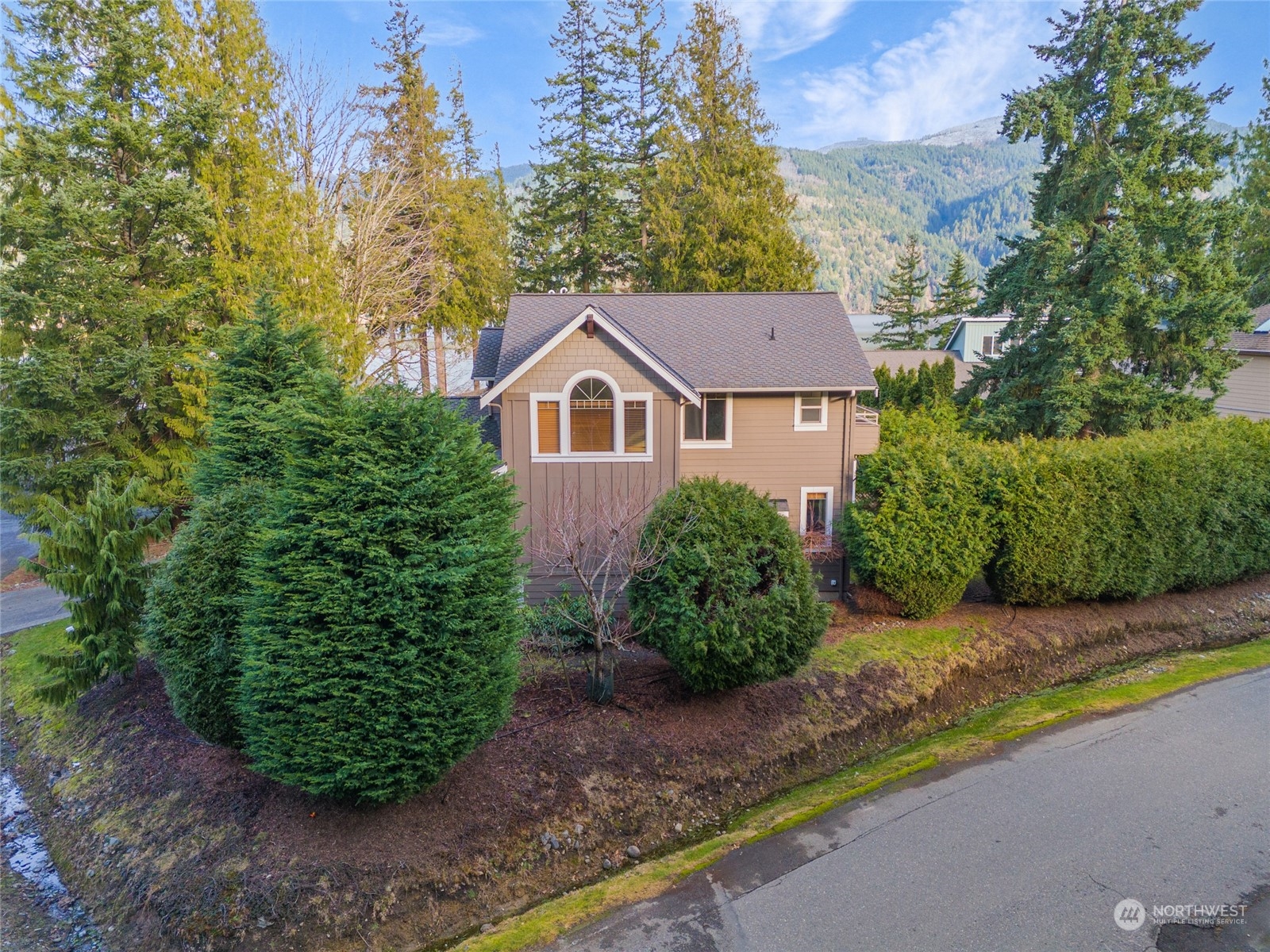 2 Bowline Court