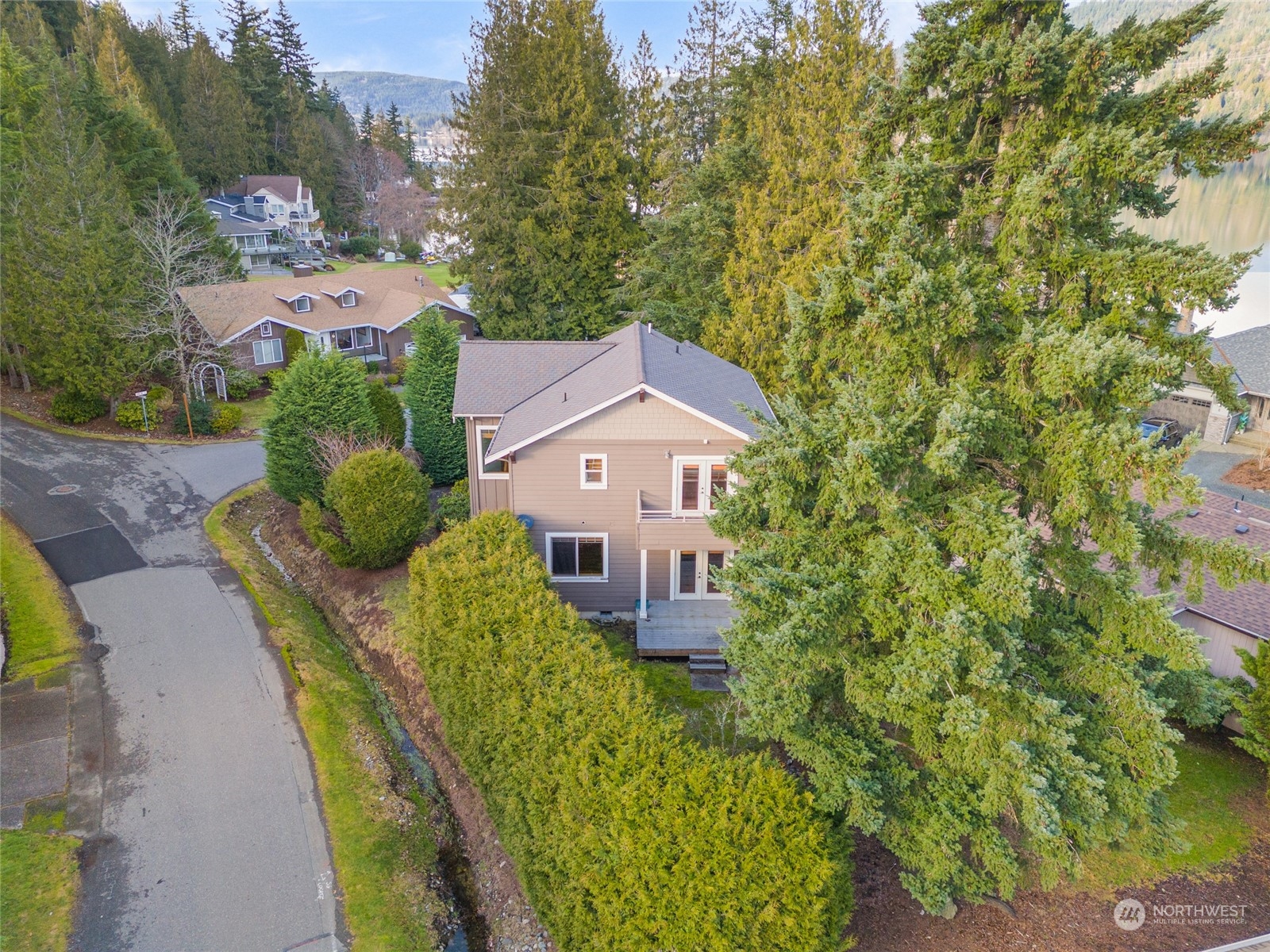 2 Bowline Court