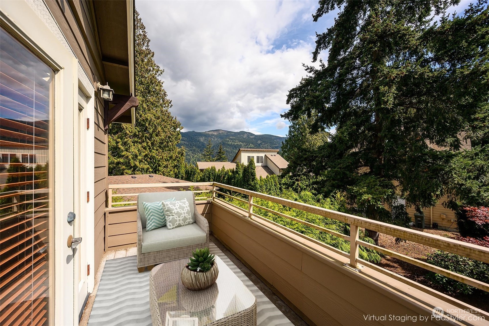 2 Bowline Court