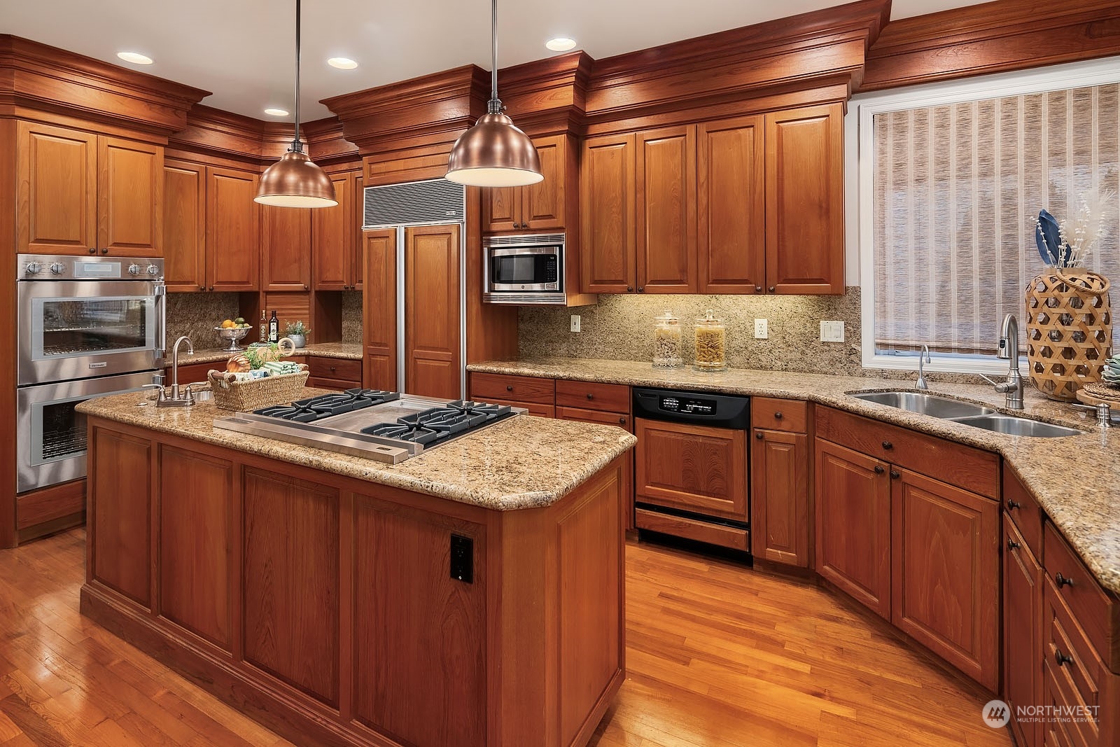 6101 Lake Washington Boulevard NE