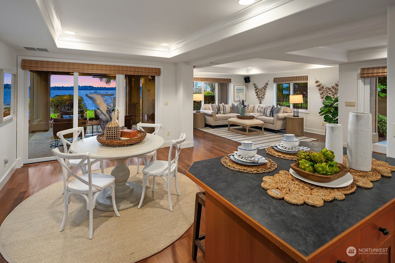 6101 Lake Washington Boulevard NE