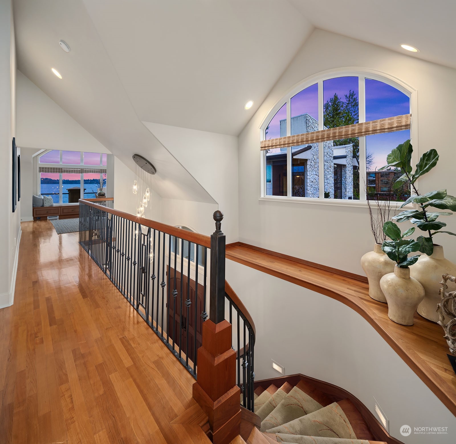 6101 Lake Washington Boulevard NE