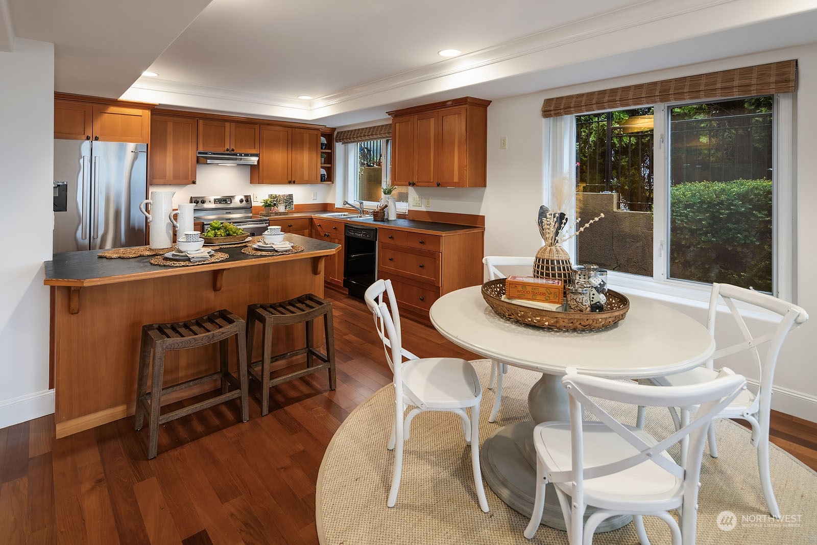 6101 Lake Washington Boulevard NE