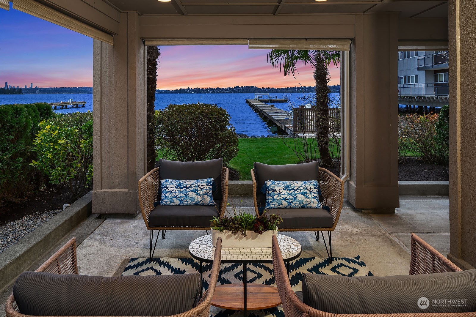 6101 Lake Washington Boulevard NE