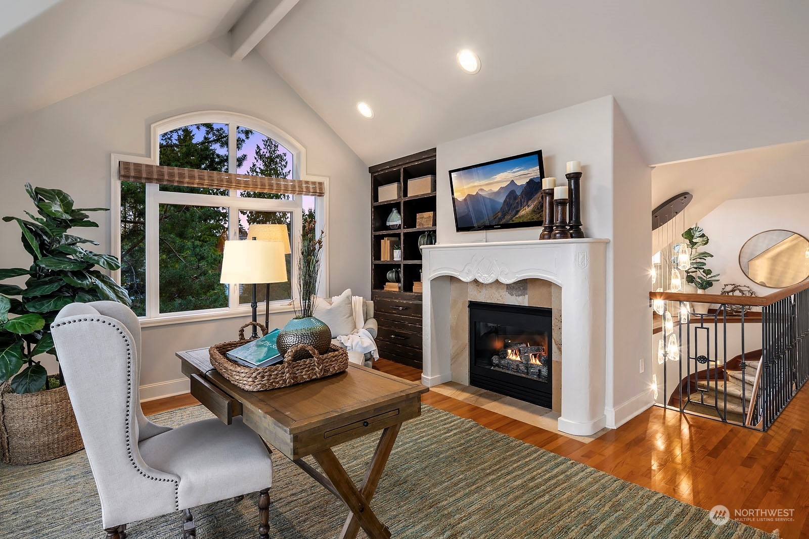 6101 Lake Washington Boulevard NE