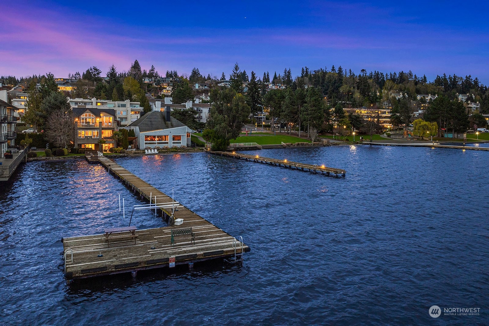 6101 Lake Washington Boulevard NE