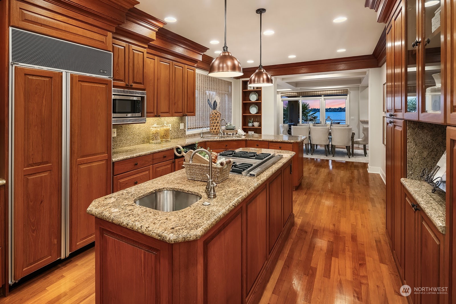 6101 Lake Washington Boulevard NE