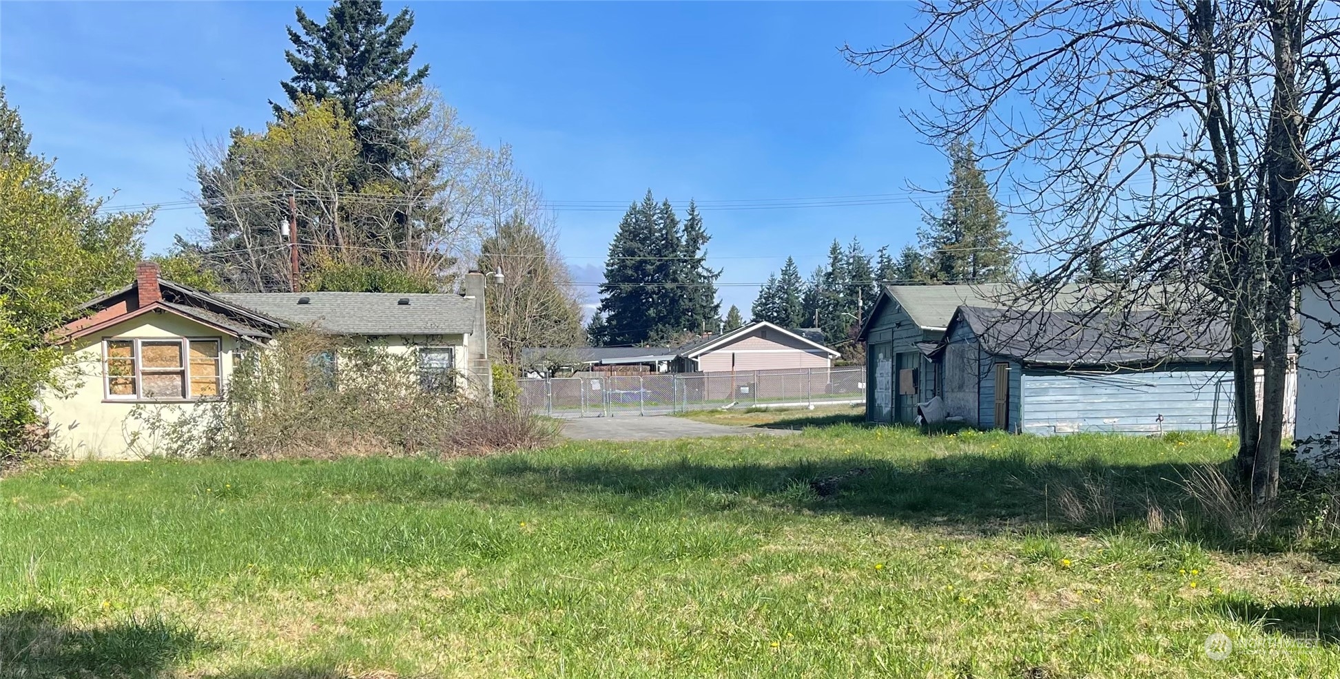 3607 NE 12th Street
