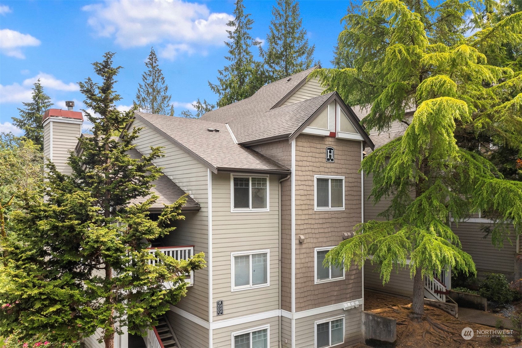 18501 SE Newport Way Unit: H335