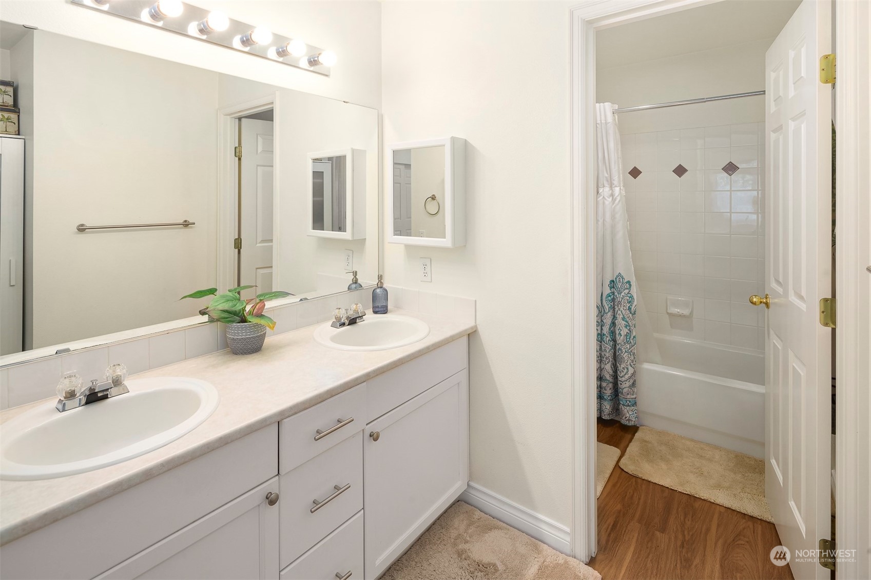 18501 SE Newport Way Unit: H335