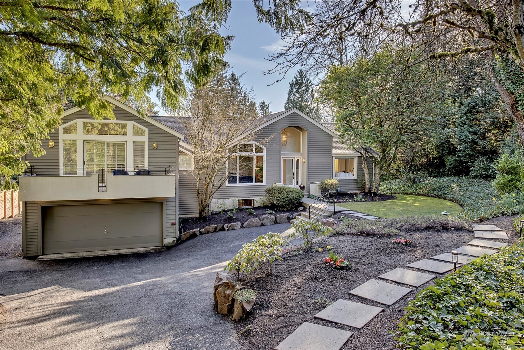 7677 NE 14th Street