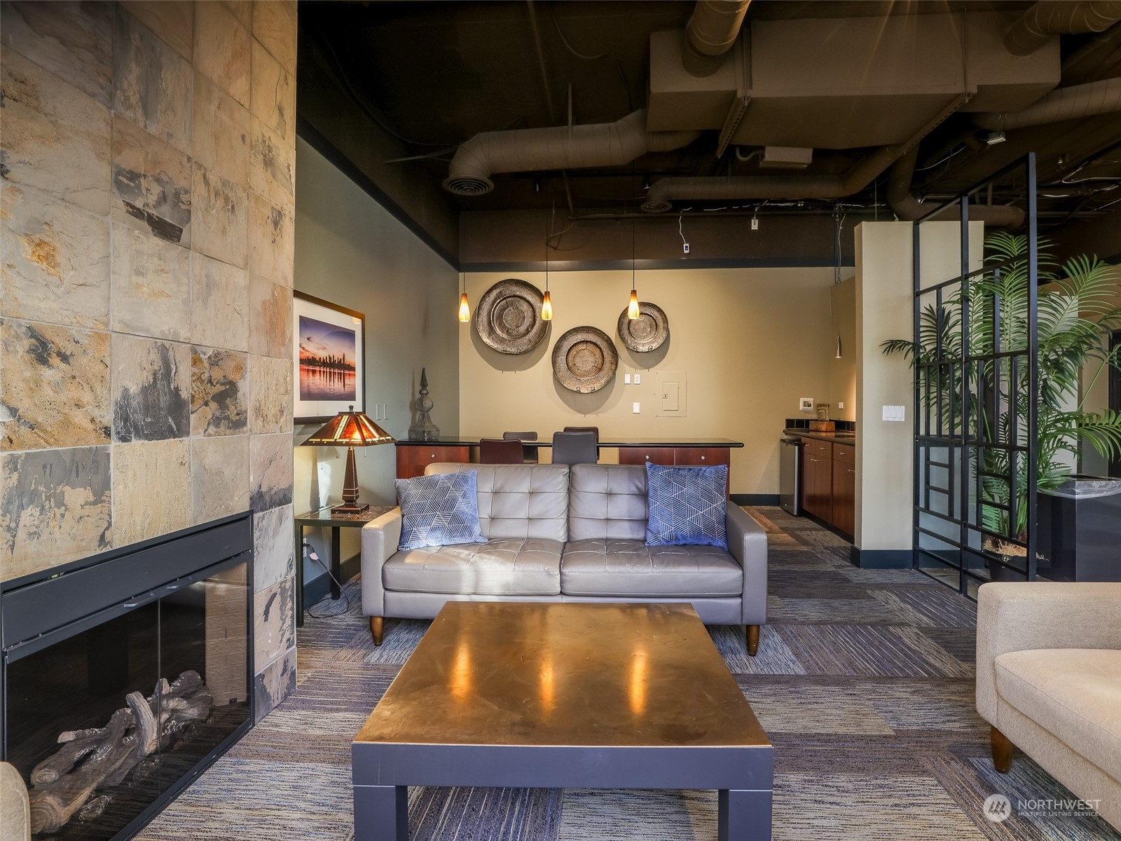108 5th Avenue S Unit: 408