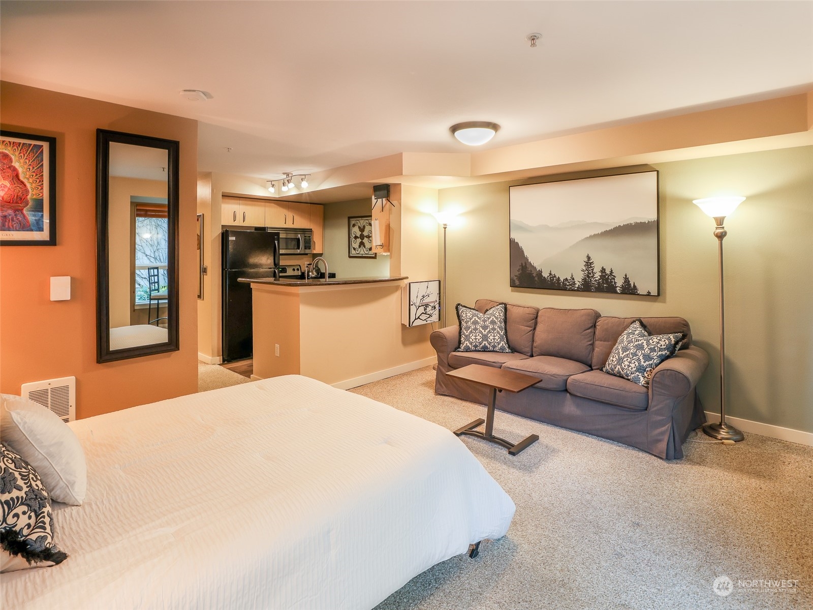 108 5th Avenue S Unit: 408