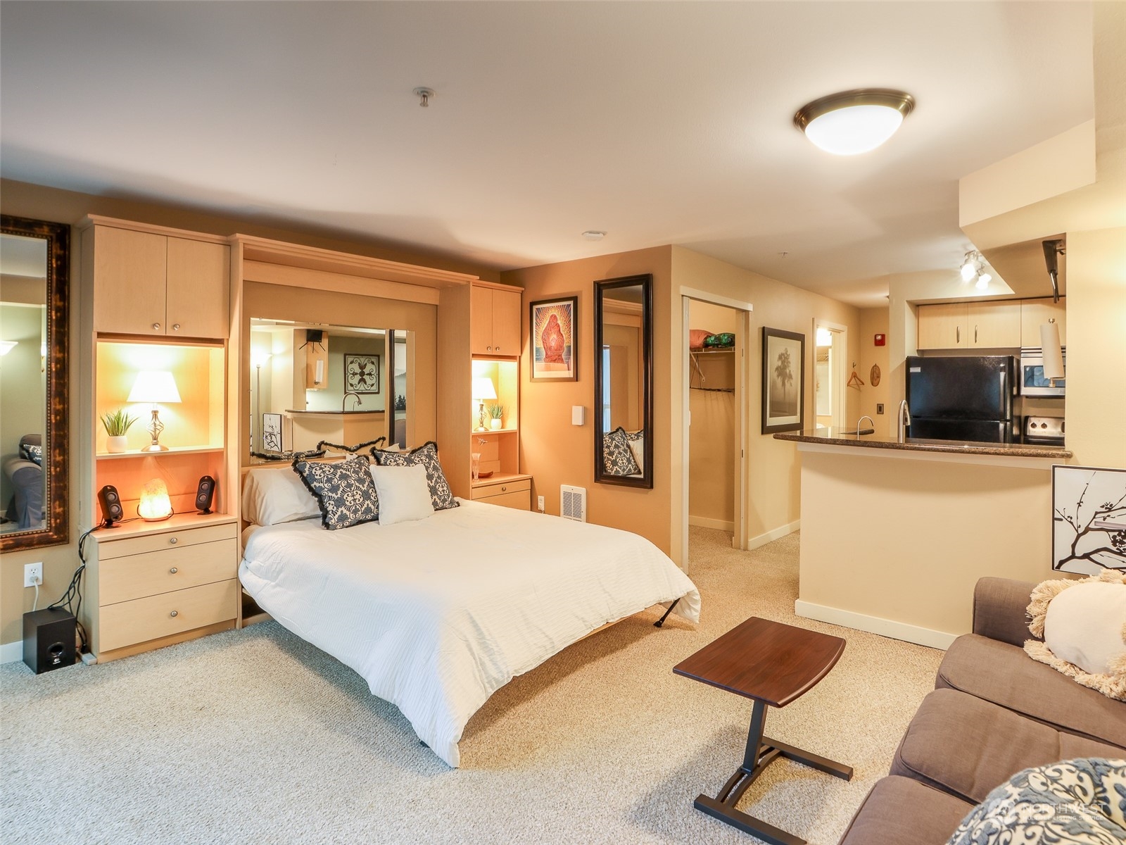 108 5th Avenue S Unit: 408