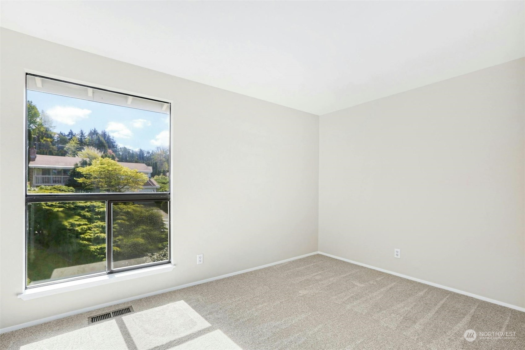 5603 135th Place SE