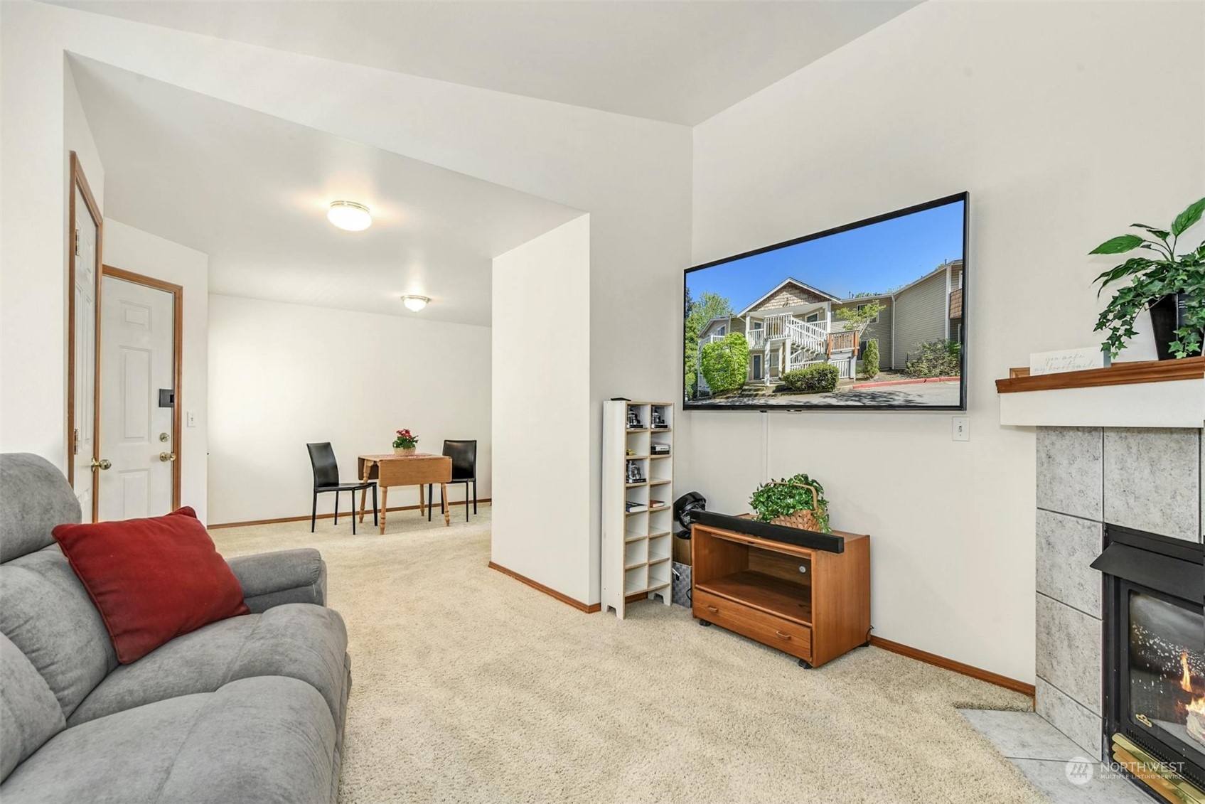 15101 Admiralty Way Unit: 206