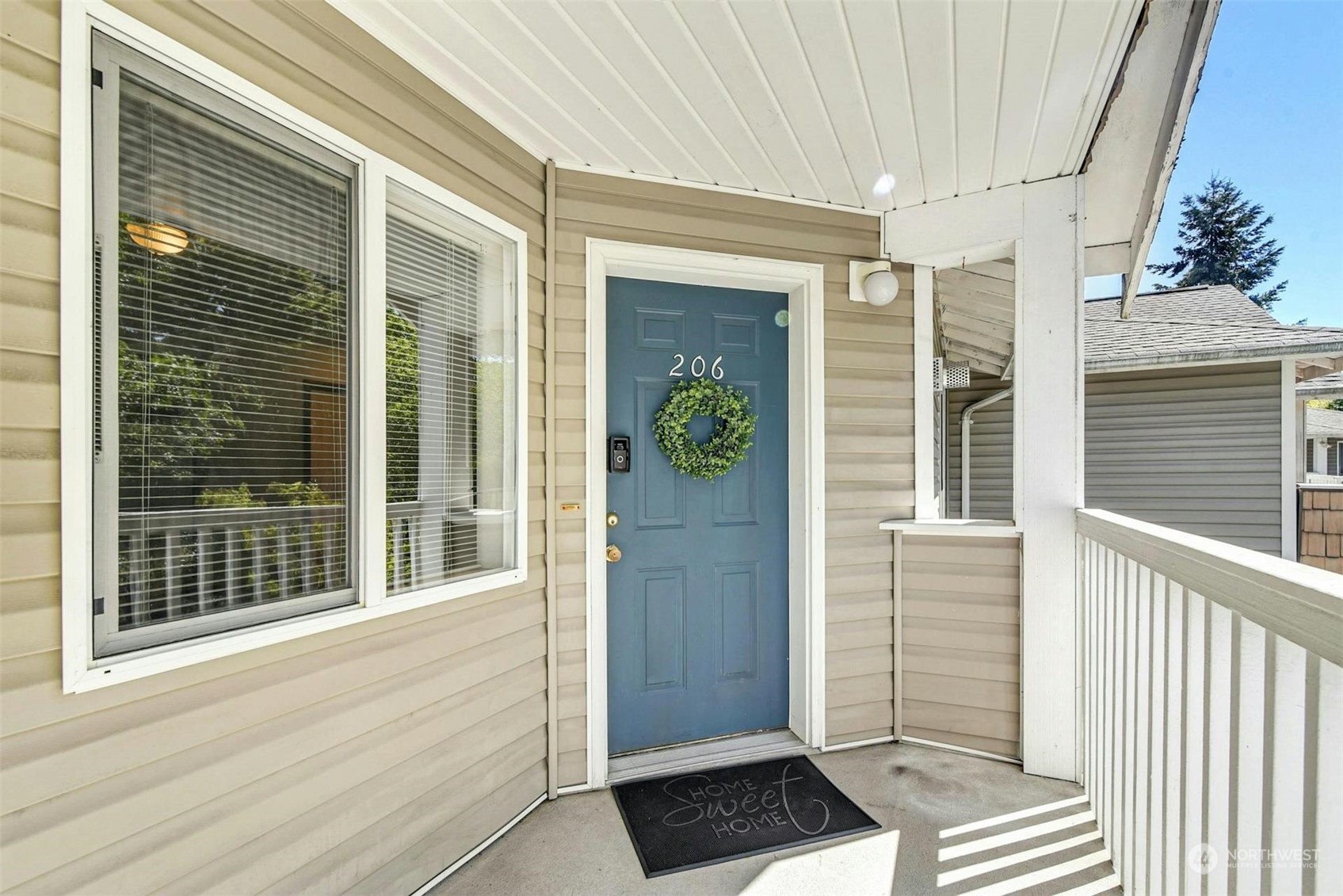 15101 Admiralty Way Unit: 206