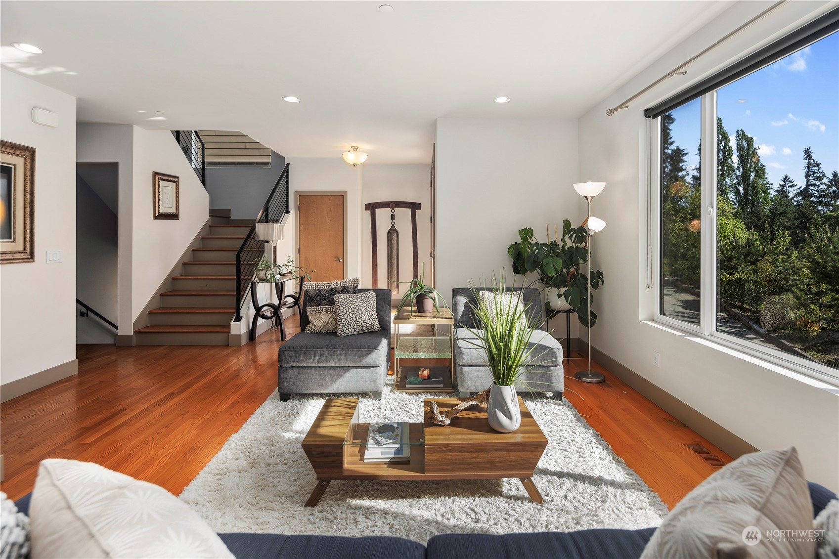 1847 W Lake Sammamish SE