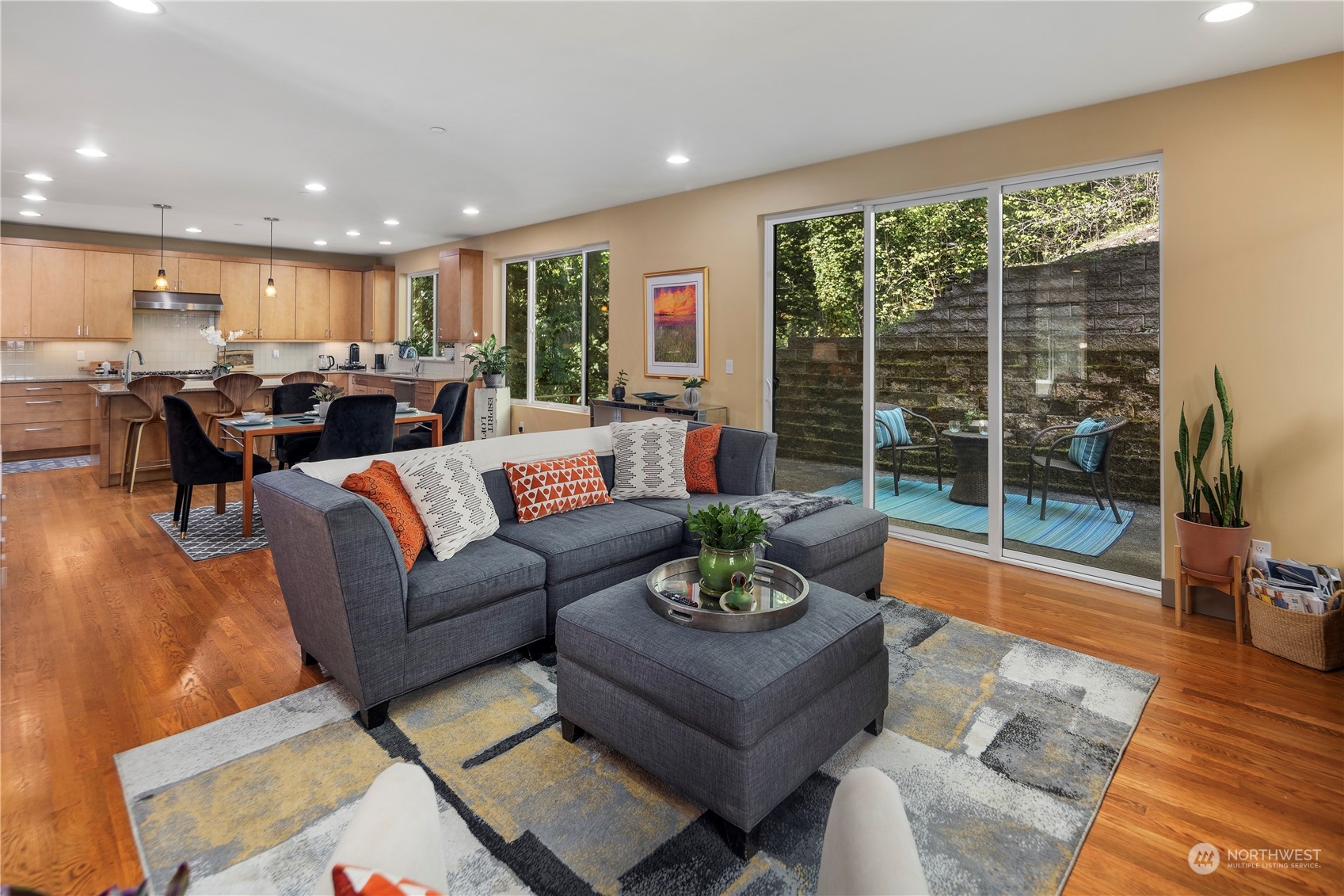 1847 W Lake Sammamish SE