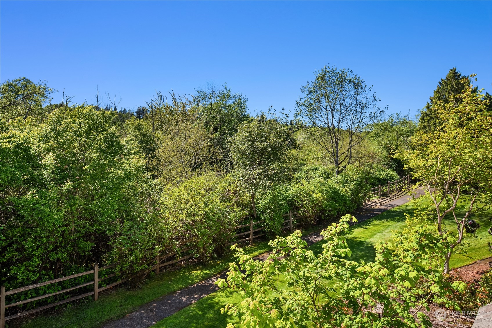 3733 101st Way NE Unit: 605