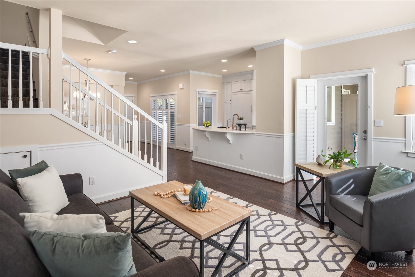 3733 101st Way NE Unit: 605