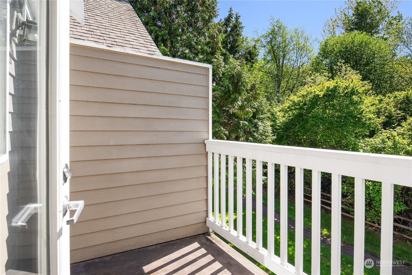 3733 101st Way NE Unit: 605
