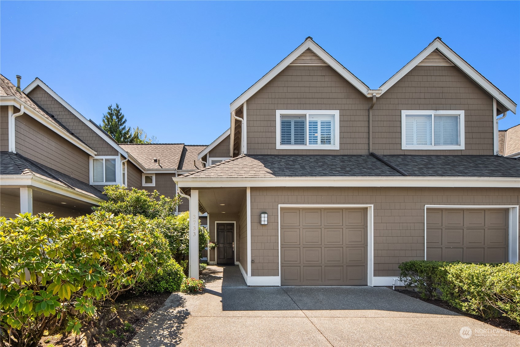 3733 101st Way NE Unit: 605