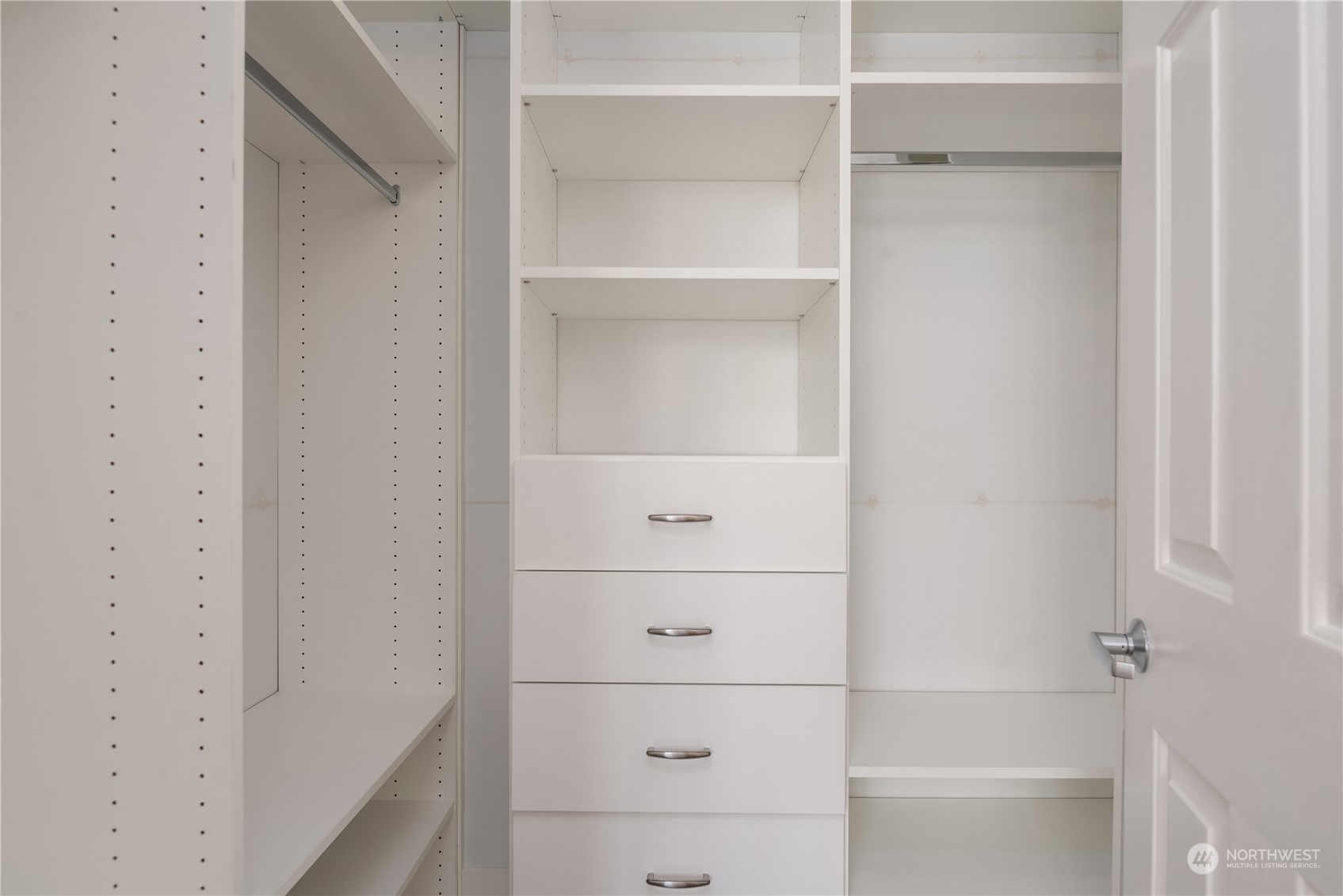 3733 101st Way NE Unit: 605