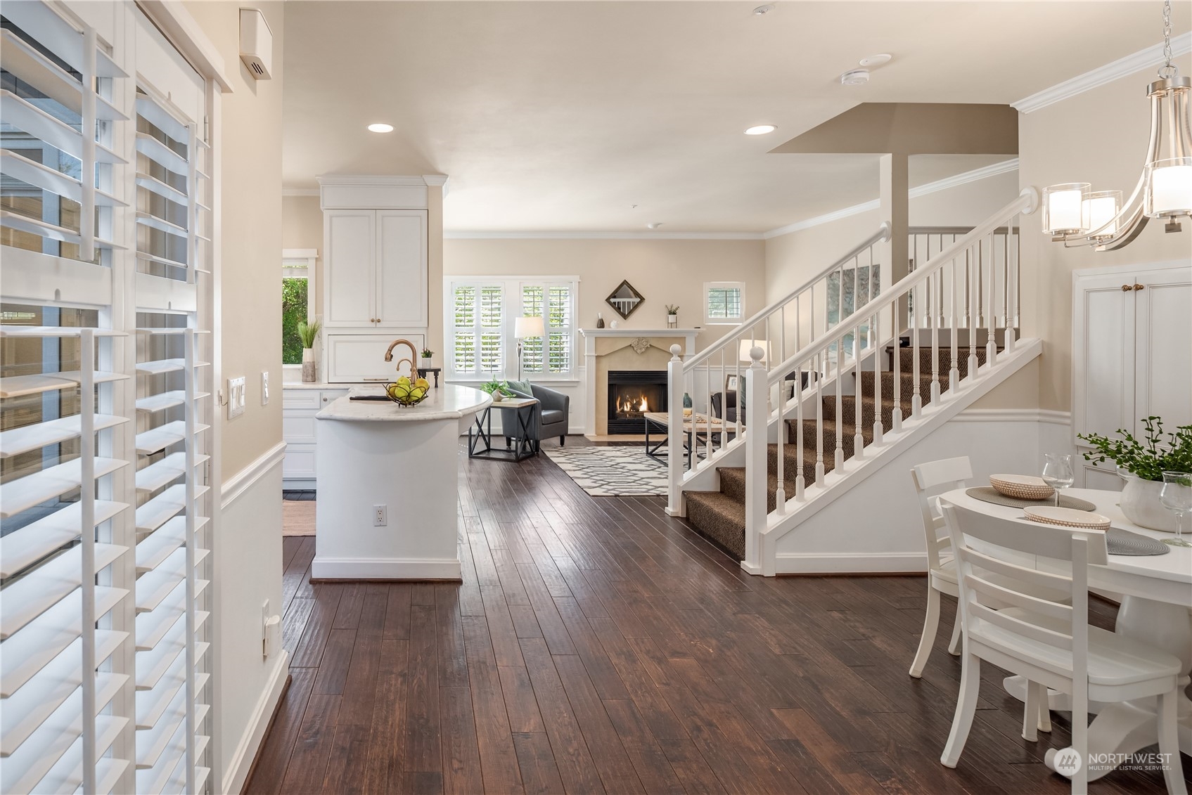 3733 101st Way NE Unit: 605