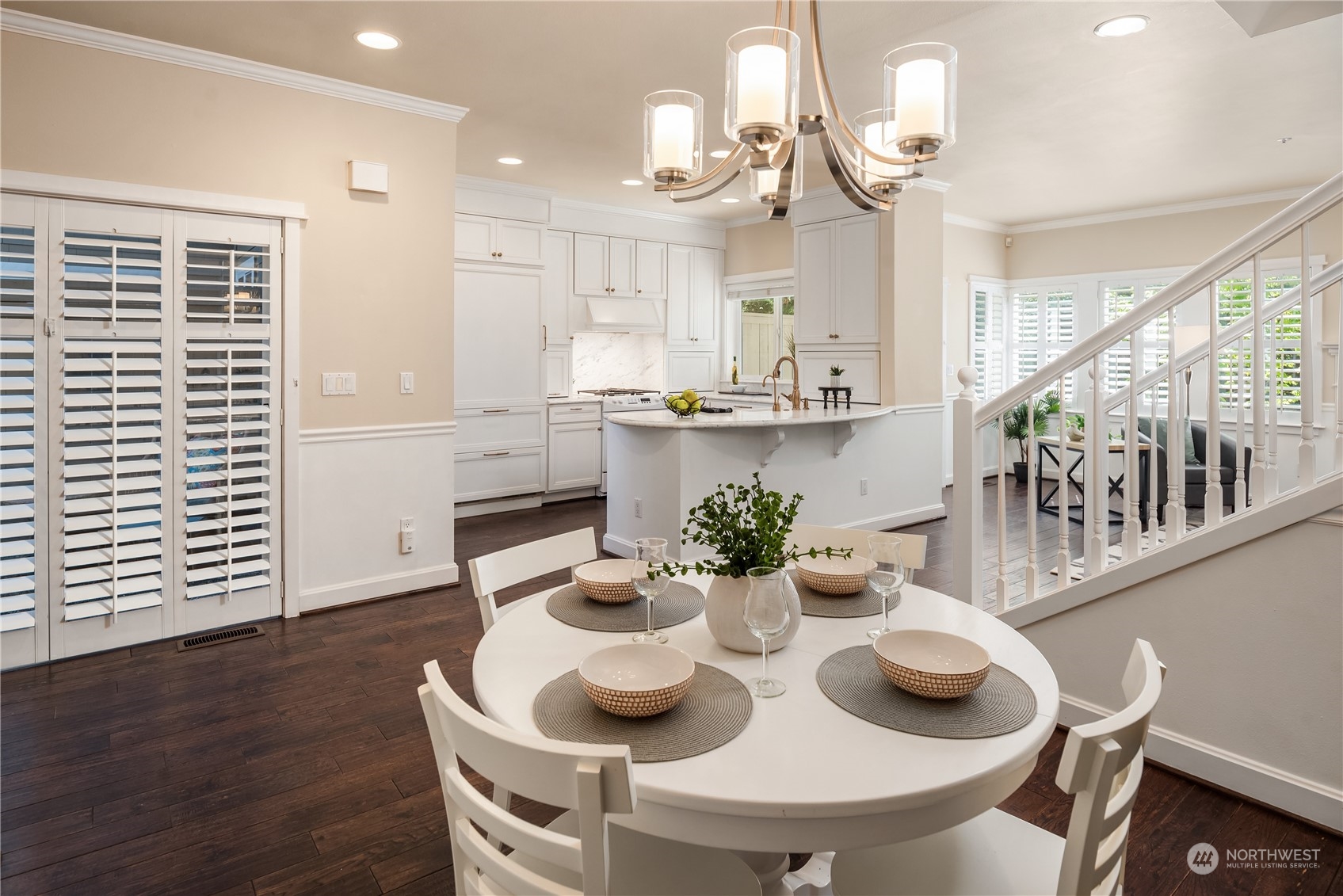 3733 101st Way NE Unit: 605