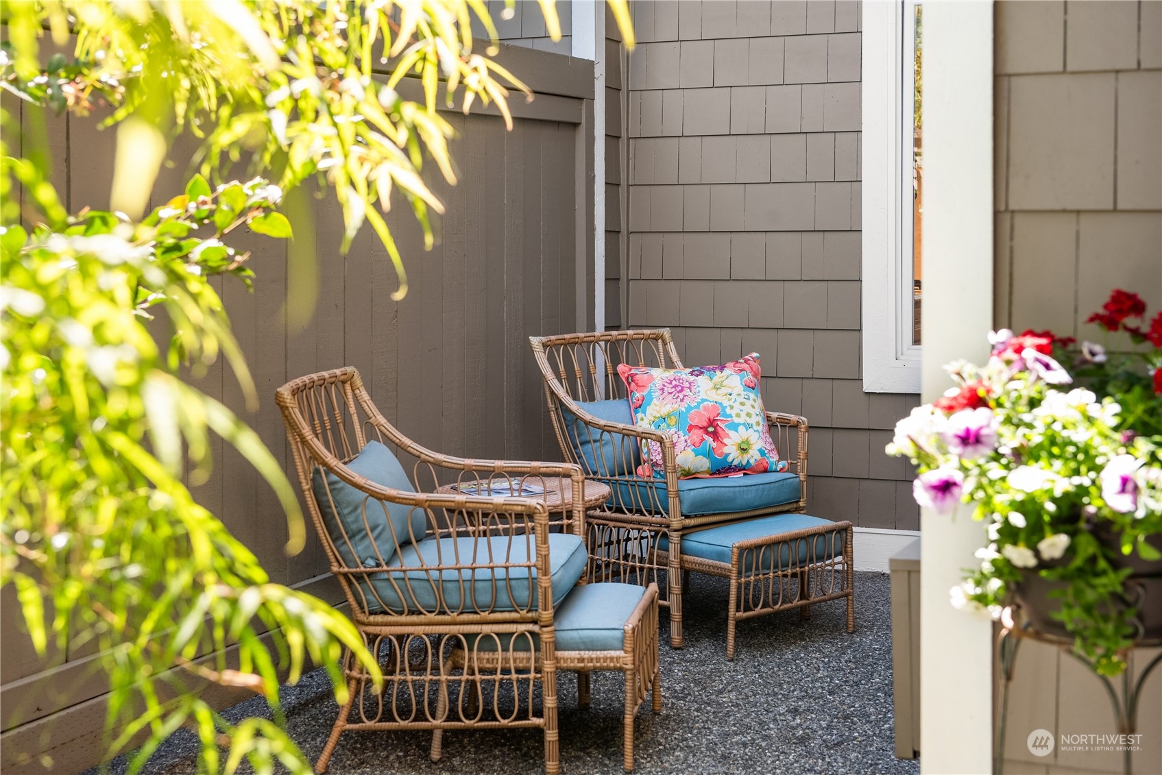 3733 101st Way NE Unit: 605
