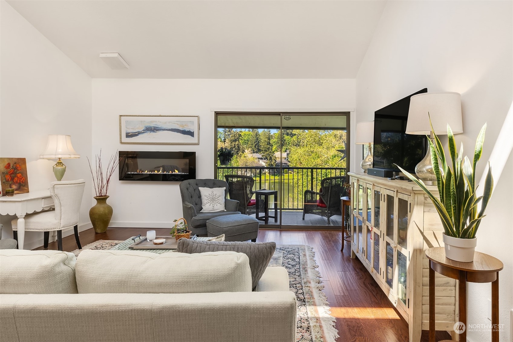 6702 139th Avenue NE Unit: 762