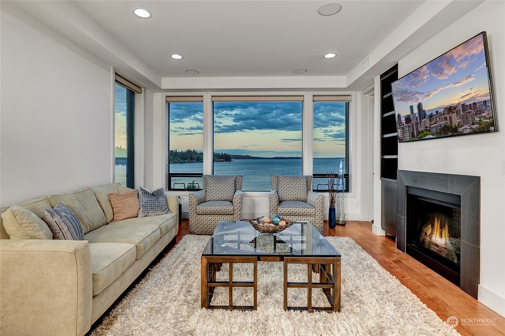 9123 NE Juanita Drive Unit: 411