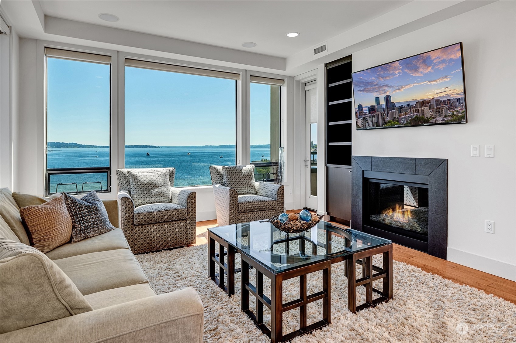 9123 NE Juanita Drive Unit: 411