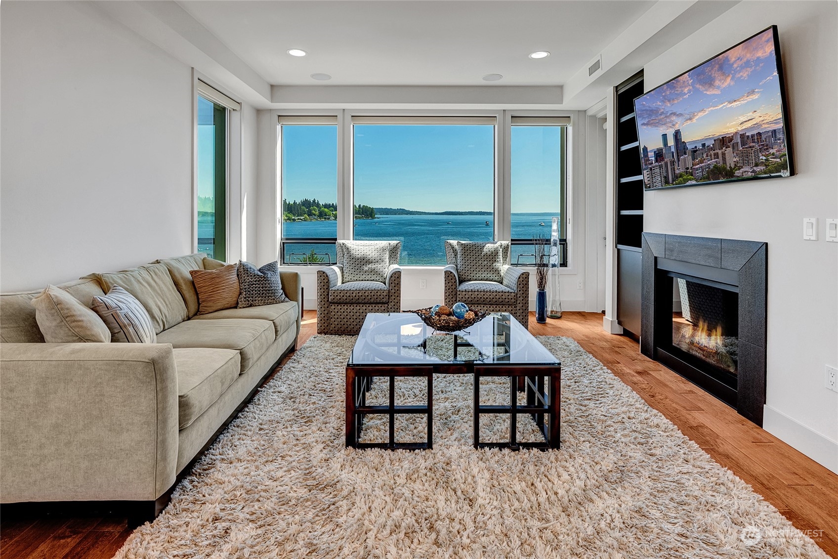 9123 NE Juanita Drive Unit: 411