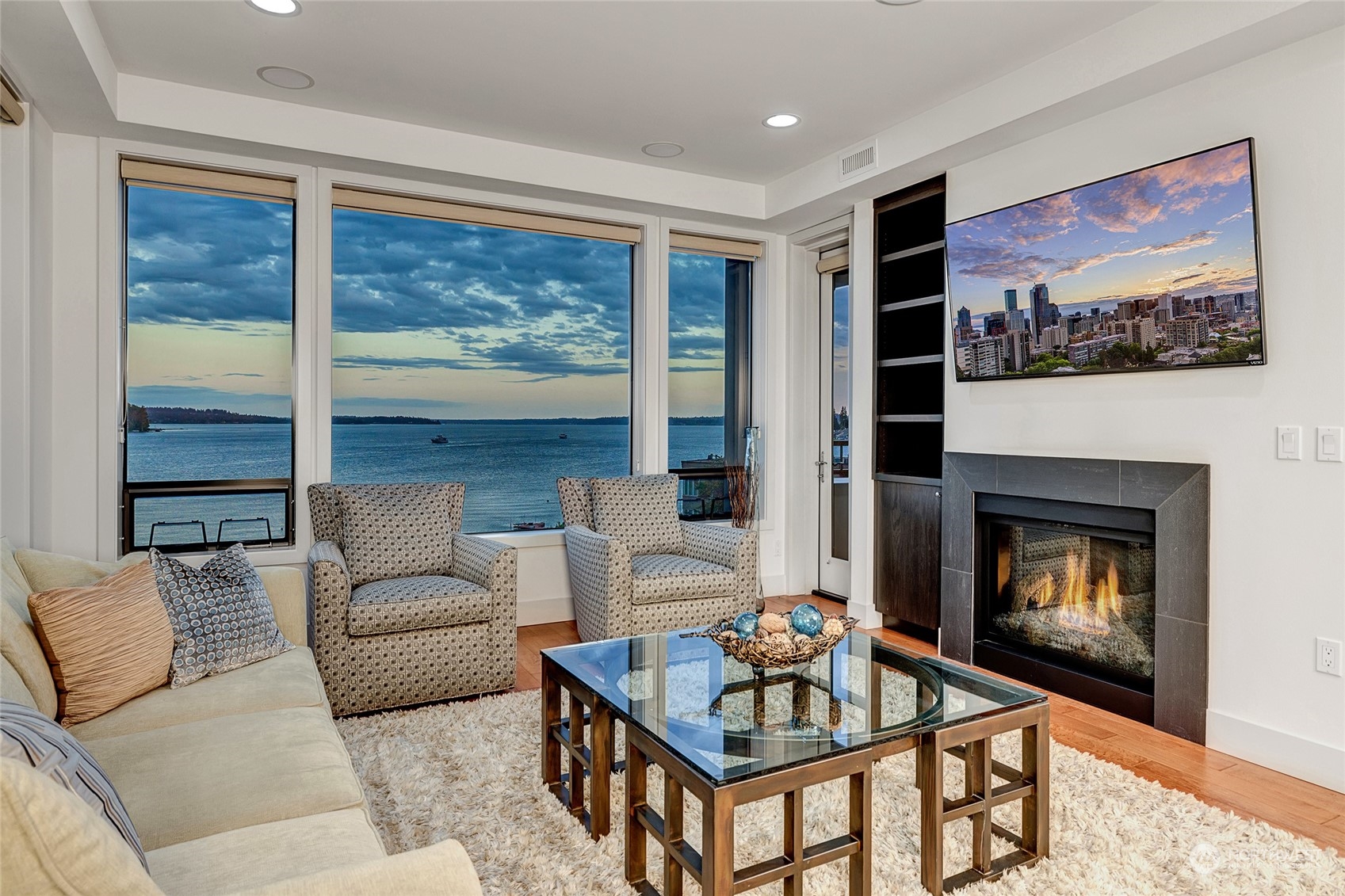 9123 NE Juanita Drive Unit: 411