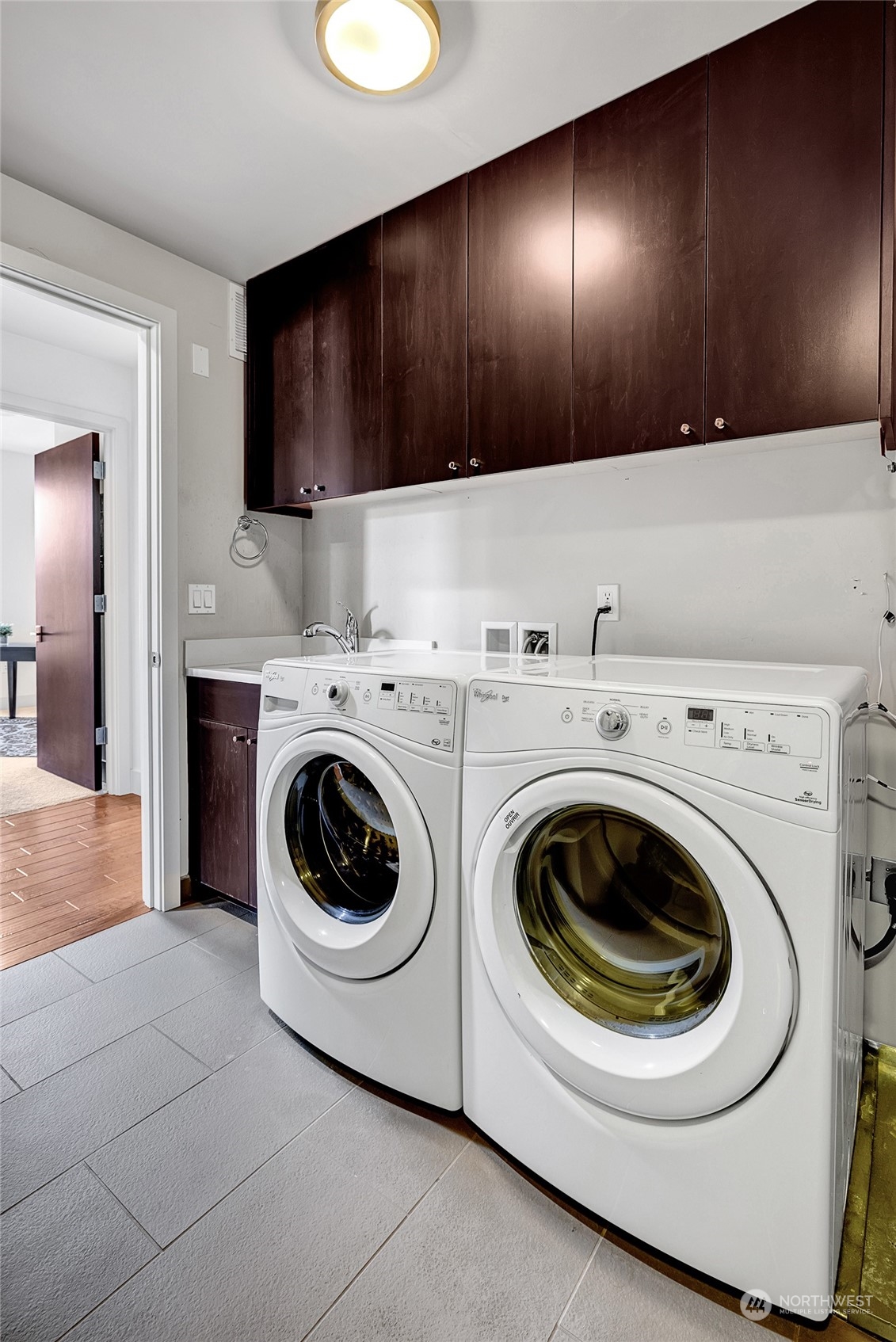 9123 NE Juanita Drive Unit: 411