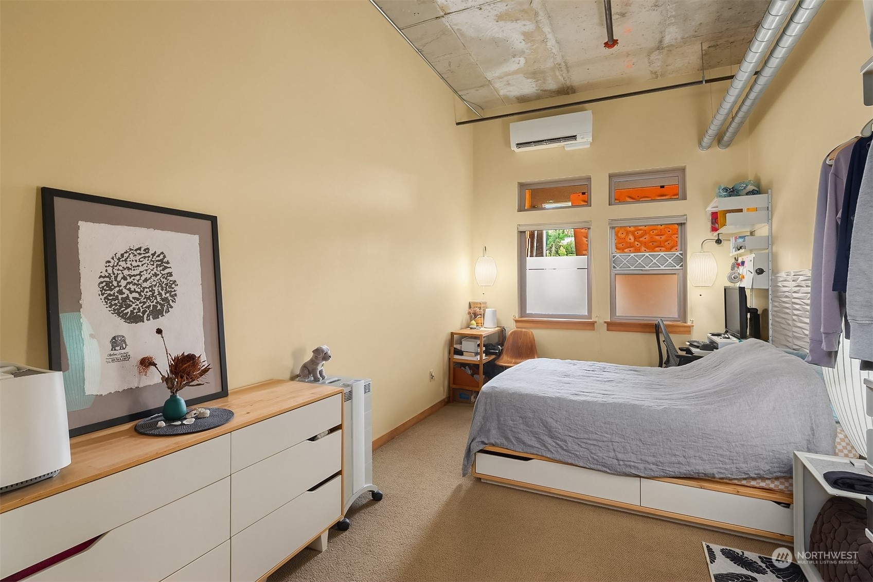 827 Hiawatha Place S Unit: 104