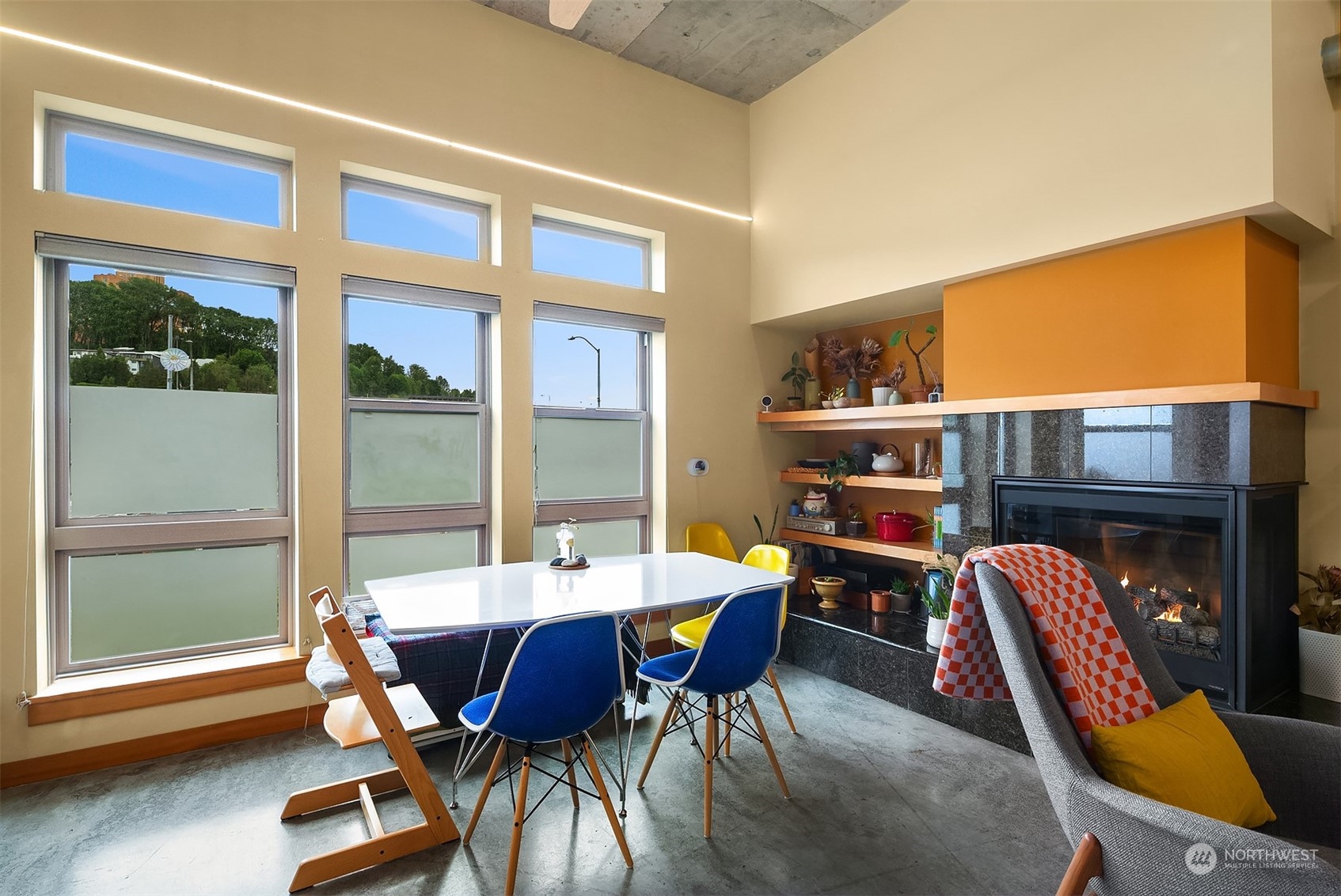 827 Hiawatha Place S Unit: 104