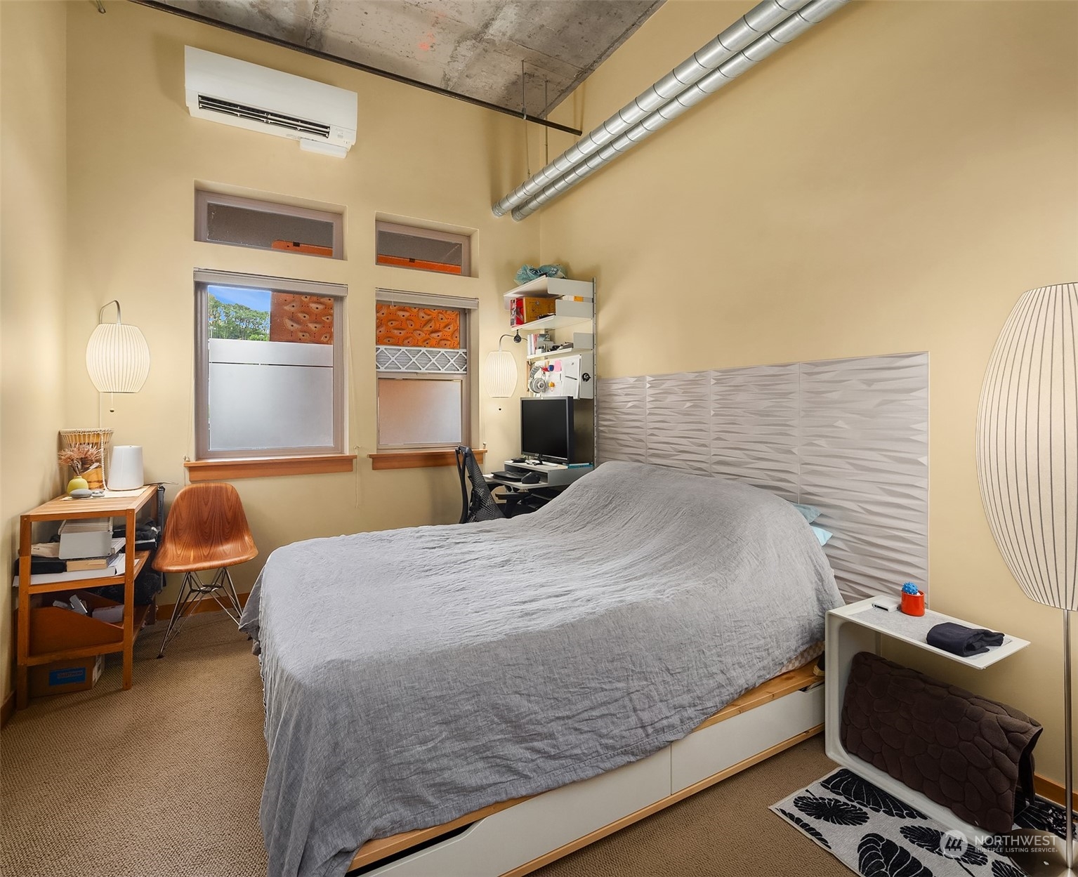 827 Hiawatha Place S Unit: 104