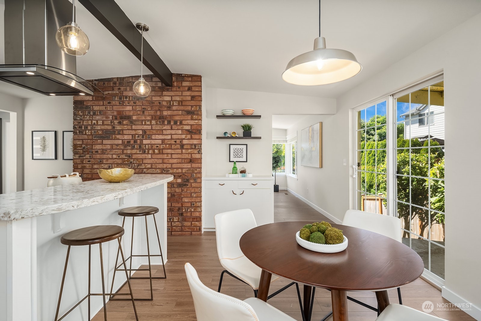 671 Blaine Avenue NE