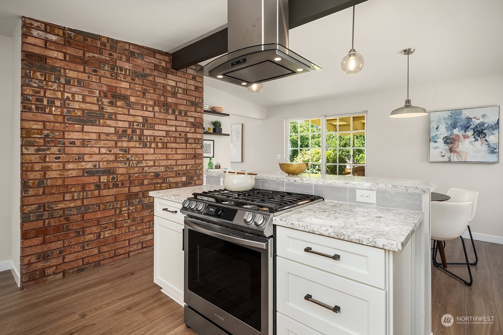 671 Blaine Avenue NE