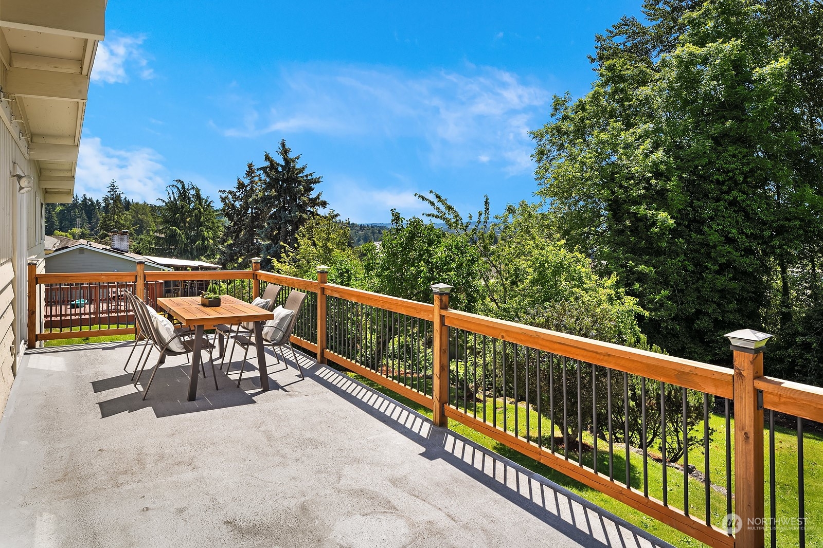 671 Blaine Avenue NE