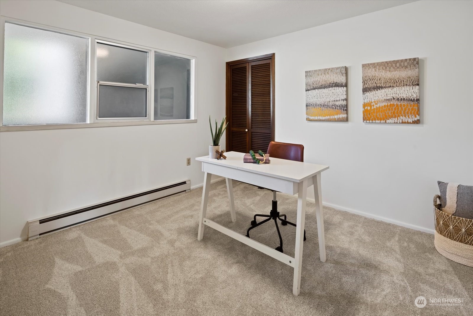 525 Belmont Avenue E Unit: 2B