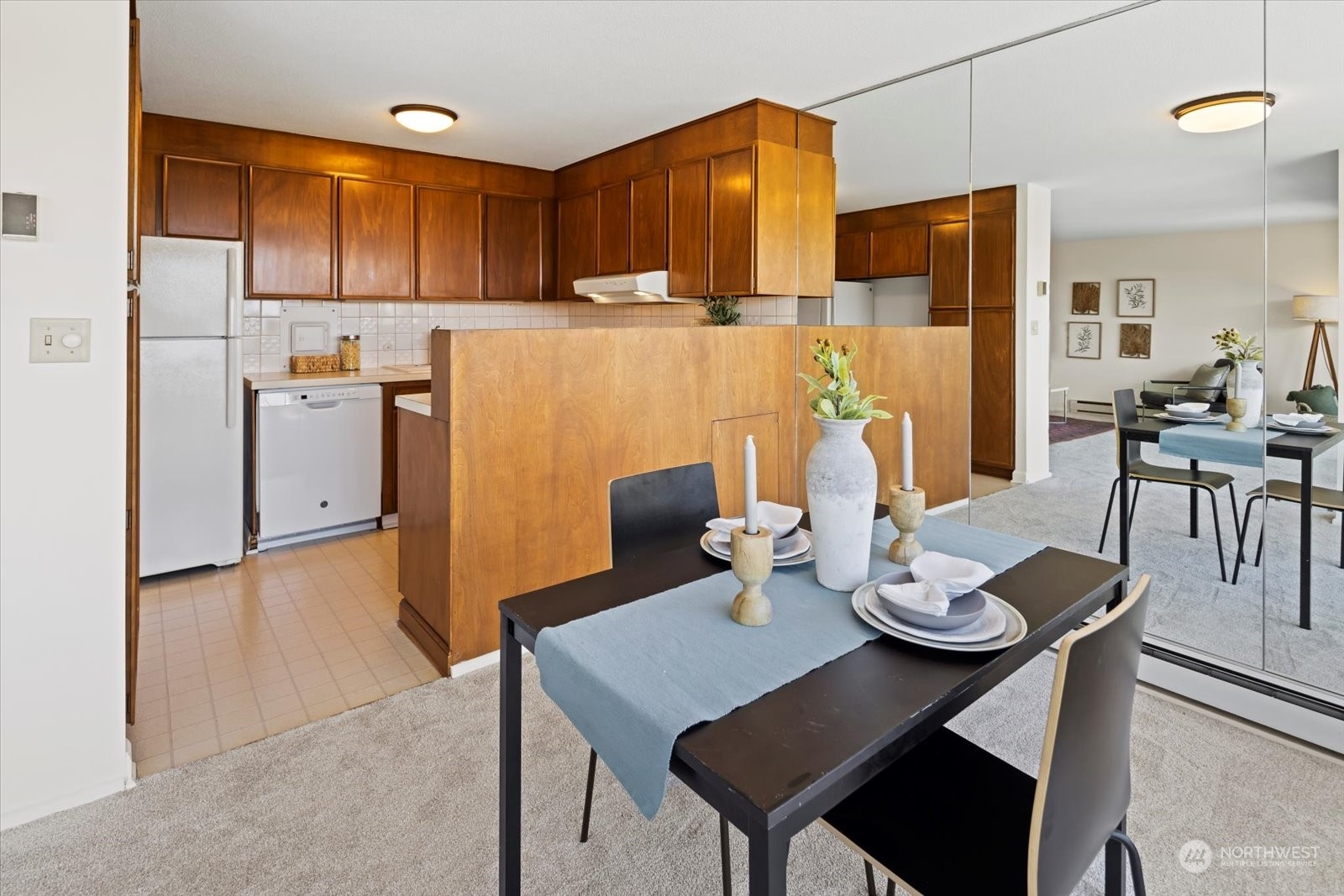 525 Belmont Avenue E Unit: 2B