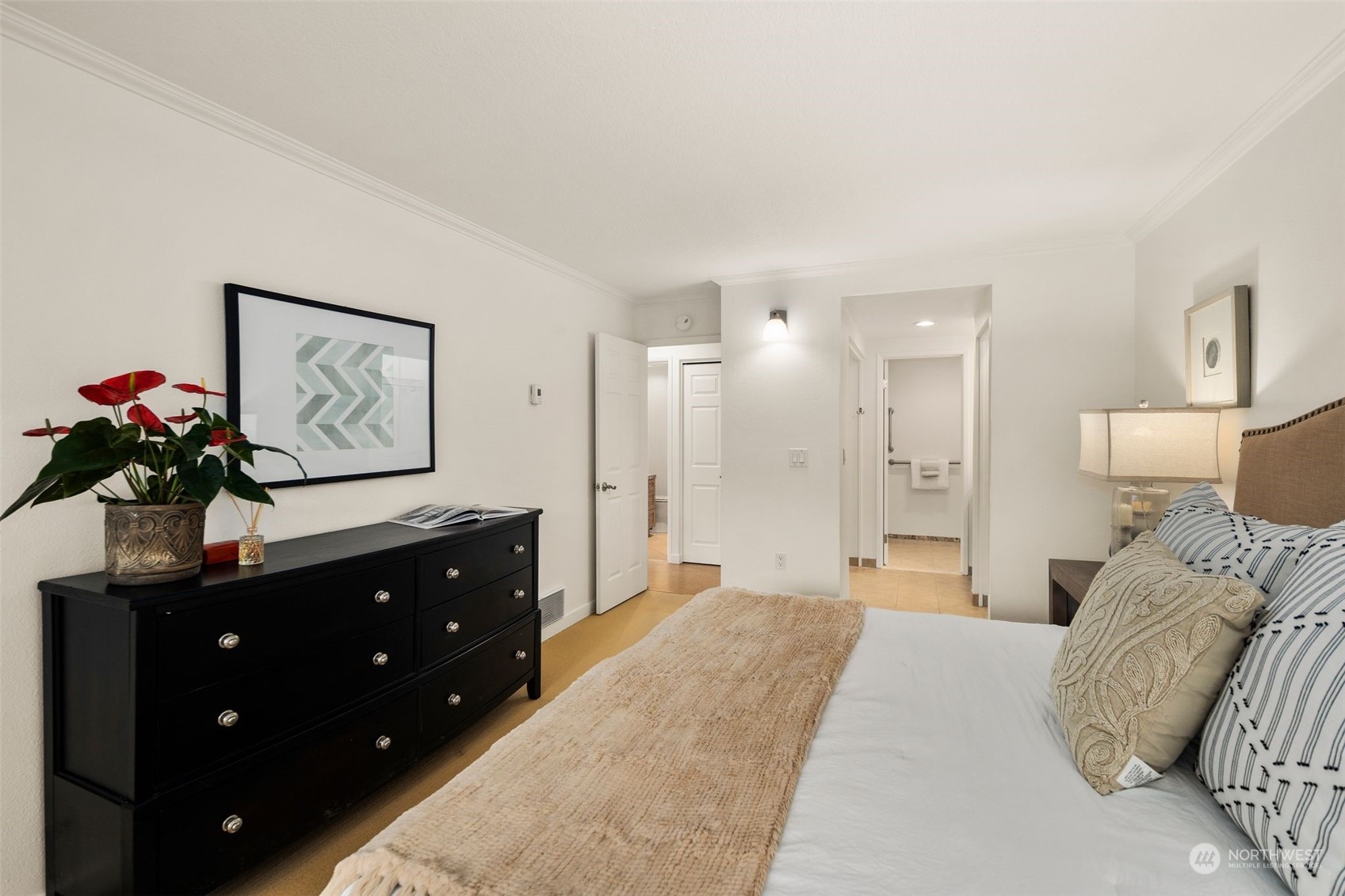 401 100th Avenue NE Unit: 124