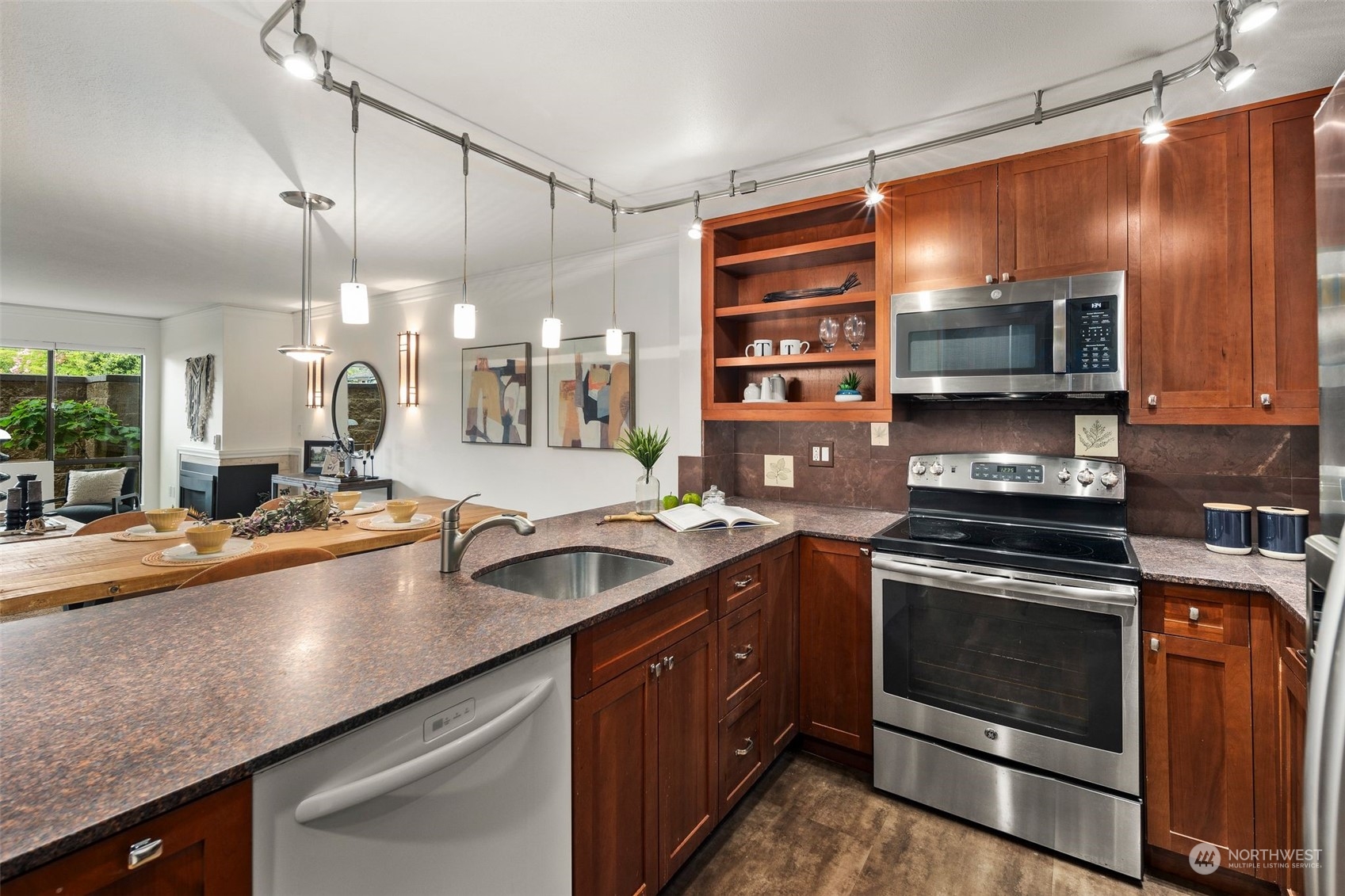 401 100th Avenue NE Unit: 124