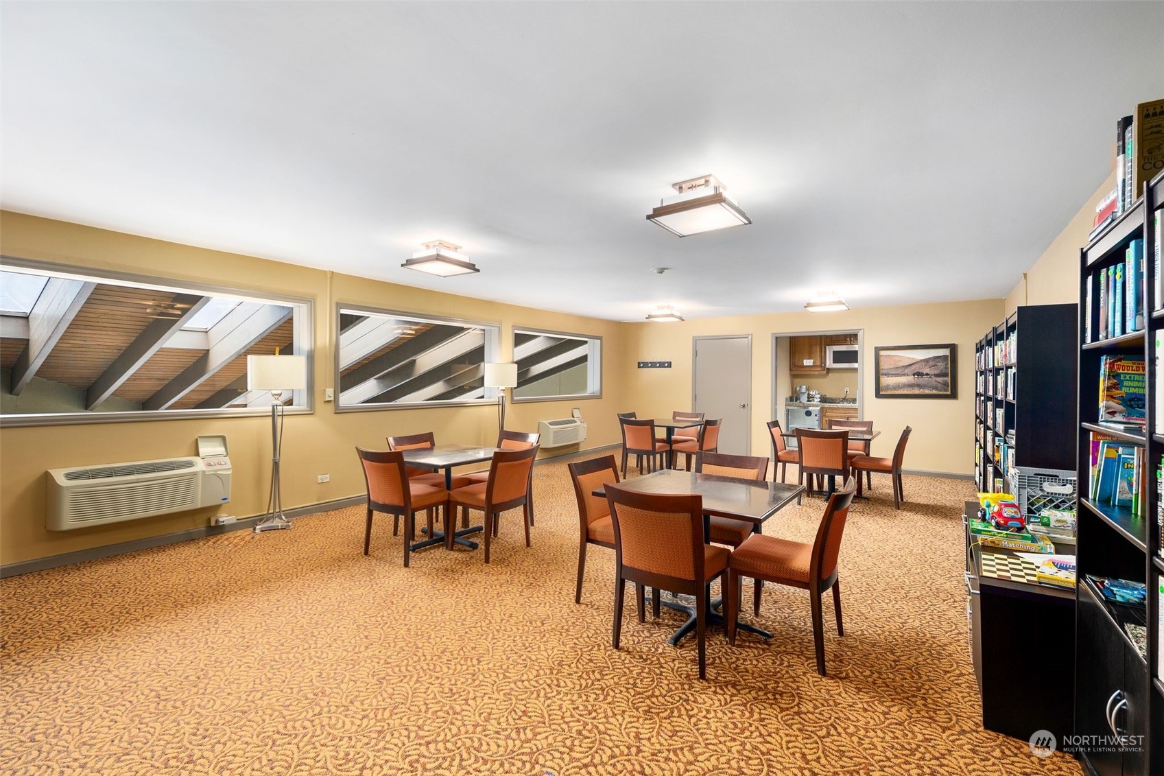 401 100th Avenue NE Unit: 124