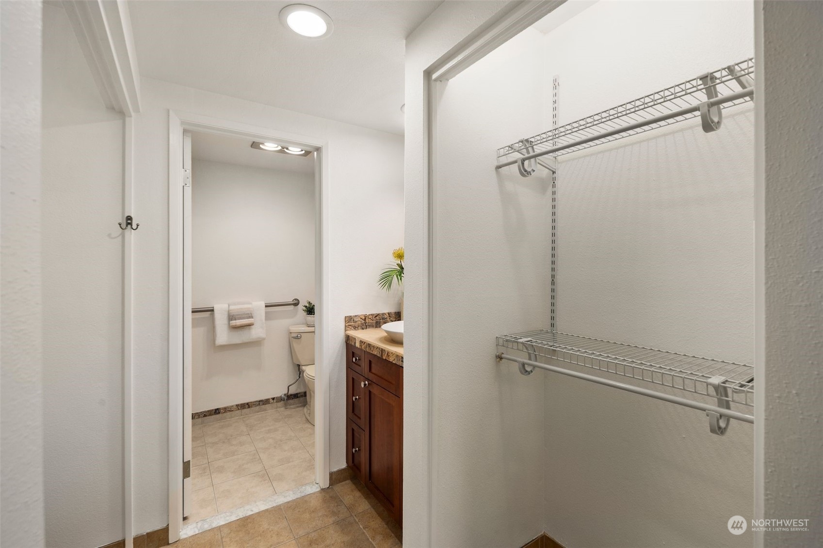 401 100th Avenue NE Unit: 124