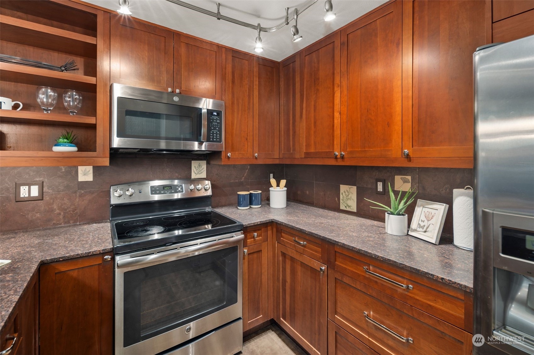 401 100th Avenue NE Unit: 124